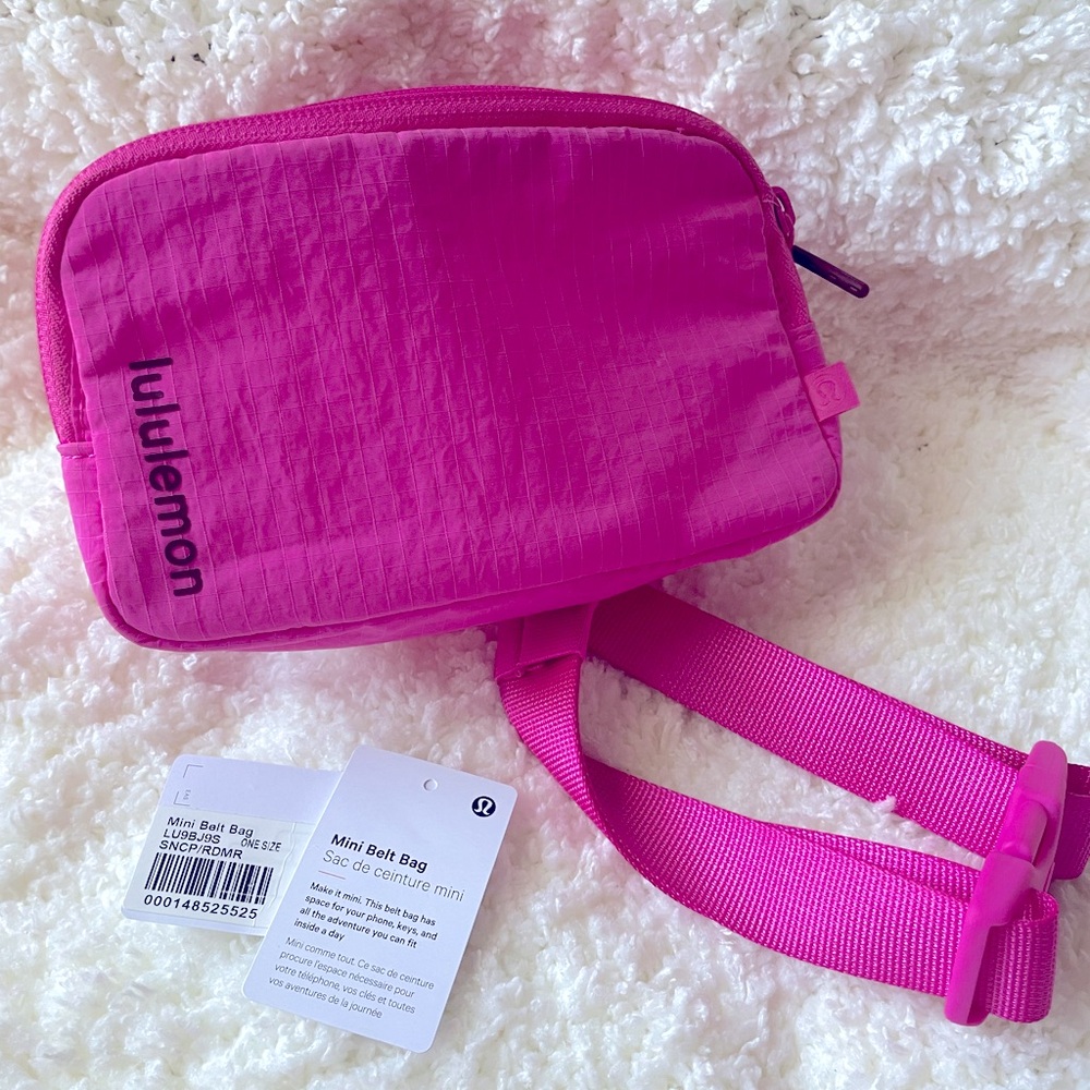 lululemon athletica Mini Belt Bag in Bright Pink